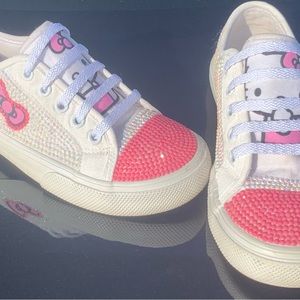 •••SOLD•••Custom Hello Kitty Shoes